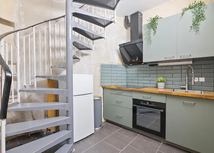 Splendid Quartier Palais Royal Free Netflix 아파트 파리