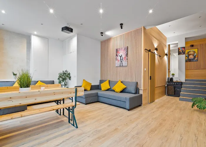 Splendid Quartier Palais Royal Free Netflix