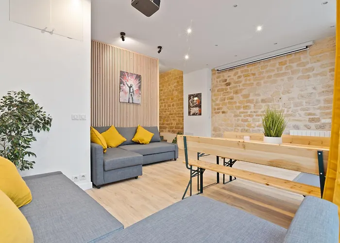 Splendid Quartier Palais Royal Free Netflix