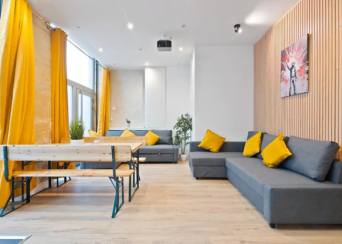 Splendid Quartier Palais Royal Free Netflix Apartment